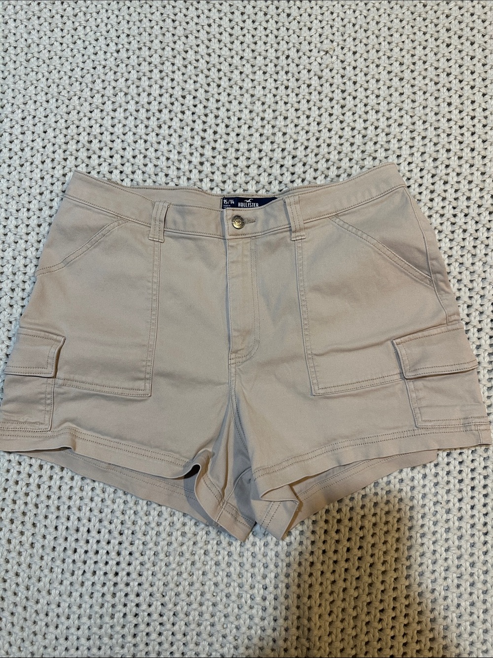 Hollister Light Tan Cargo Shorts with Front Flap Pockets, Size 15